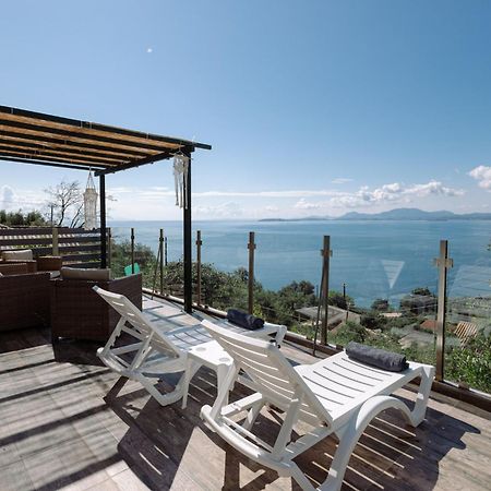 The Greystone Seaview House By Konnect Villa Nisaki  Exteriör bild
